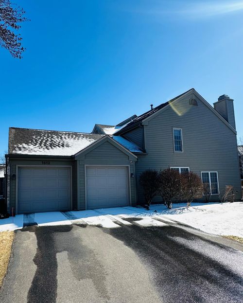 1612 Rose Hill Cir, Lauderdale, MN, 55108-1300 | Card Image