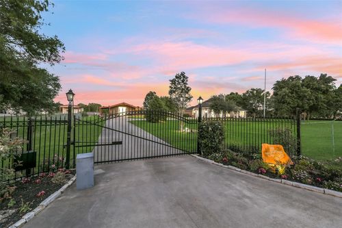 4511 Pool Hill Rd, Brookshire, TX, 77423-9237 | Card Image