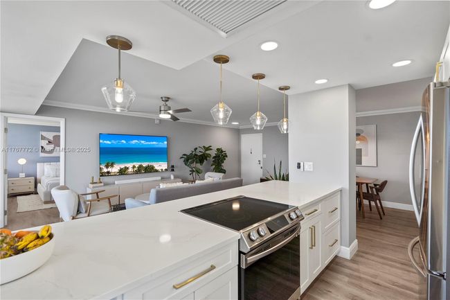 APT-1806 - 2841 N Ocean Blvd, Condo with 2 bedrooms, 2 bathrooms and null parking in Fort Lauderdale FL | Image 10