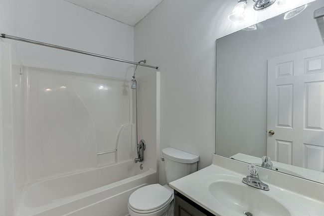 2464 Laurelfield Dr, House other with 3 bedrooms, 2 bathrooms and null parking in Grayson GA | Image 7