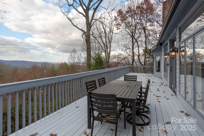 135 Poplar Loop Dr, House other with 3 bedrooms, 5 bathrooms and null parking in Flat Rock NC | Image 24
