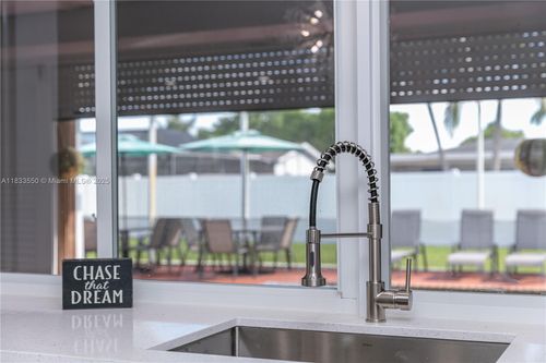 4326 Jackson St, HOLLYWOOD, FL, 33021-7218 | Card Image