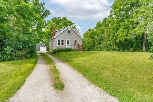 843 Old Highway 8, Rockton, ON, L0R1X0 | Card Image