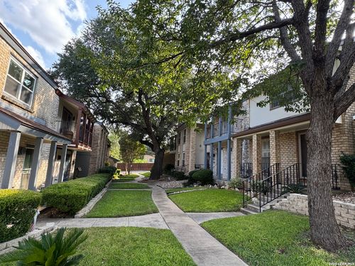 h2-11303 Vance Jackson Rd, San Antonio, TX, 78230-1803 | Card Image