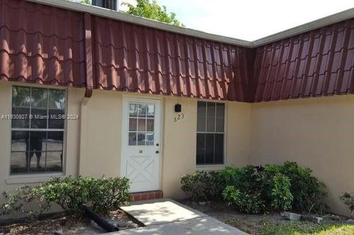 823 Salem Ln, Lake Worth, FL, 33467-2764 | Card Image
