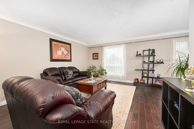 14 Joy Crt, House other with 3 bedrooms, 2 bathrooms and 4 parking in Hamilton ON | Image 8