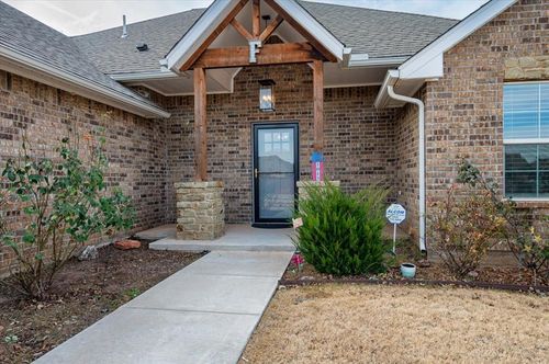 1013 Pacific Ave, Newcastle, OK, 73065-5122 | Card Image