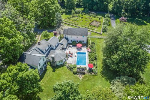 261 Wilton Rd W, Ridgefield, CT, 06877-5515 | Card Image