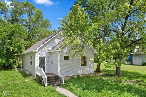 2709 Station St, Indianapolis, IN, 46218-2956 | Card Image