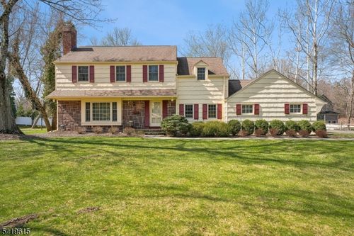 151 Mohawk Rd, Short Hills, NJ, 07078-1259 | Card Image