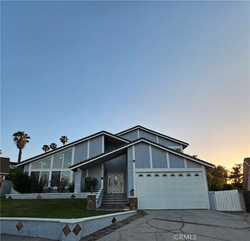 8439 Knollwood Ct, Buena Park, CA, 90621-1053 | Card Image