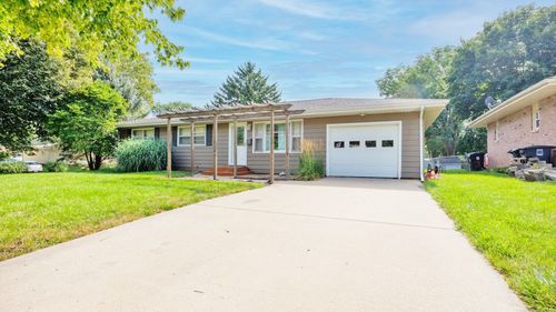 5 Ardith Dr, Normal, IL, 61761-4008 | Card Image