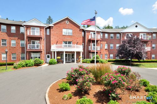 102-625 Palisado Ave, Windsor, CT, 06095-2054 | Card Image