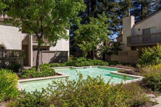 19414 Vineyard Ln, Townhouse with 3 bedrooms, 3 bathrooms and 20 parking in Saratoga CA | Image 23