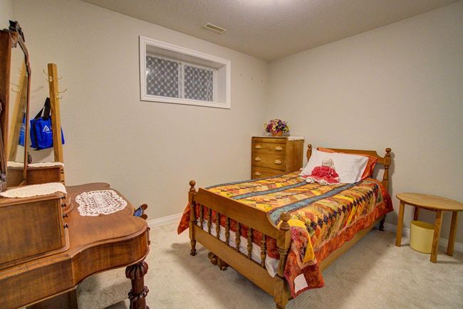 840 Dufferin St, House other with 4 bedrooms, 3 bathrooms and 6 parking in Granum AB | Image 32
