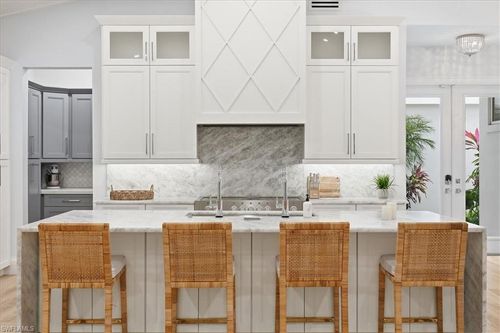 5130 Alpha Ct, NAPLES, FL, 34105-2175 | Card Image