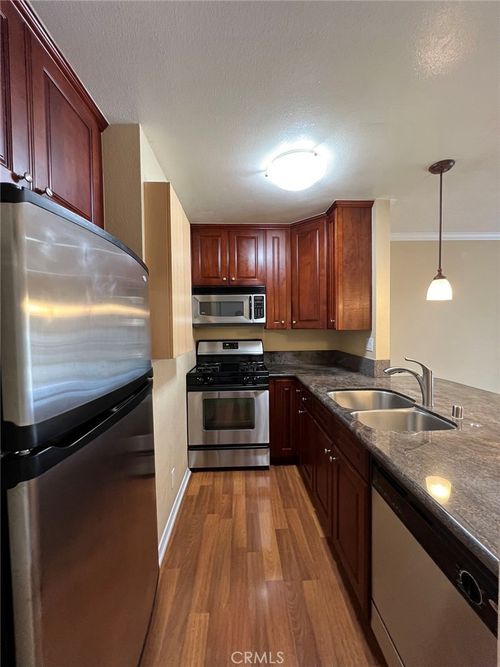 68 Lemon Grv, Irvine, CA, 92618-4501 | Card Image