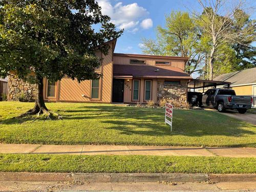 6674 Reindeer Ave, Memphis, TN, 38115-5213 | Card Image