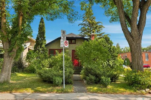 902 4th Ave N, Saskatoon, SK, S7K2N6 | Card Image