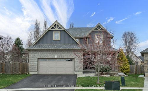 7 St Andrews Dr, St Thomas, ON, N5R0G2 | Card Image