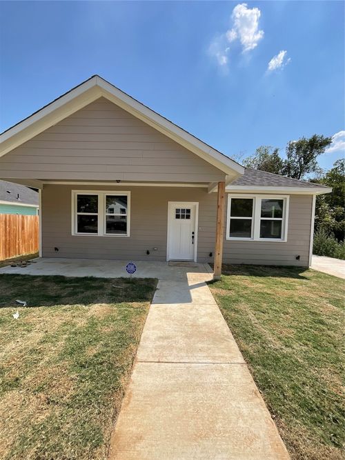 1116 E Pulaski Street, Fort Worth, TX, 76104 | Card Image