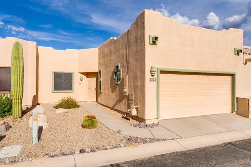1224 N Laramie Lane, Green Valley, AZ, 85614 | Card Image