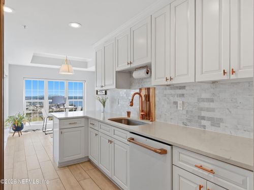 1706-400 E Bay St, JACKSONVILLE, FL, 32202-2939 | Card Image