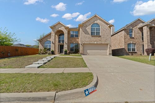 7722 Labrador Dr, Arlington, TX, 76002-4551 | Card Image