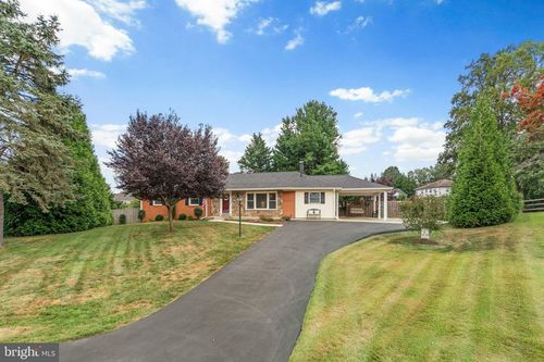 18801 Briars Ct, OLNEY, MD, 20832-1223 | Card Image