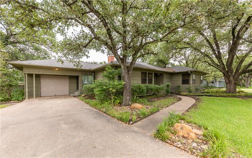 107 North Ave E, Bryan, TX, 77801-4438 | Card Image