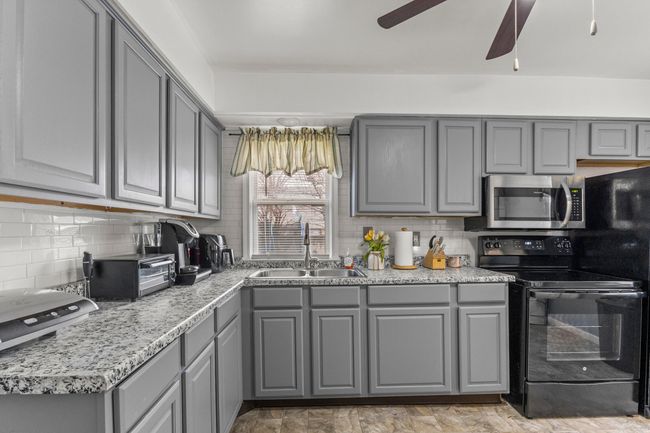 Kitchen | Image 14