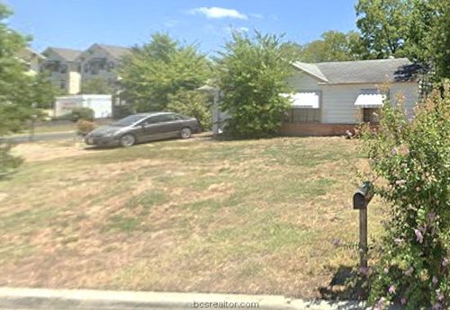 710 Inlow Blvd, College Station, TX, 77840-1421 | Card Image