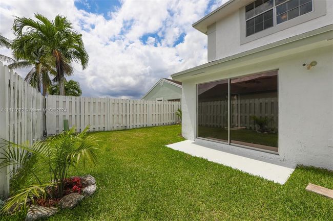 3749 Nw 107 Th Way, House other with 3 bedrooms, 3 bathrooms and null parking in Sunrise FL | Image 5