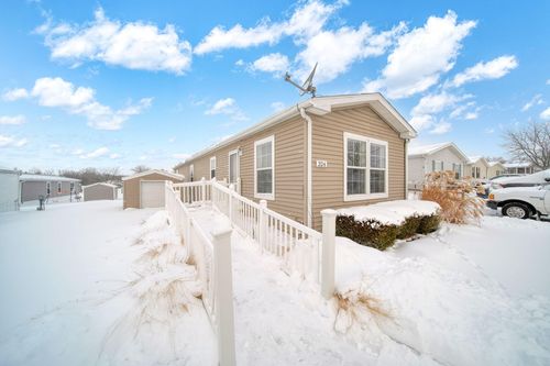 324 Grand River Dr, Adrian, MI, 49221-8794 | Card Image