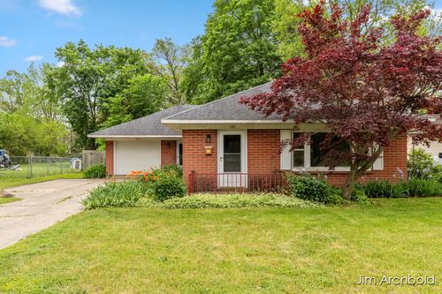 146 Bellevue St Se, Grand Rapids, MI, 49548-3335 | Card Image
