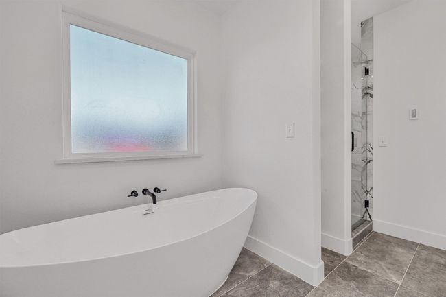 1220 Cr 4045, House other with 4 bedrooms, 2 bathrooms and null parking in Savoy TX | Image 22