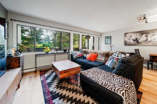 7-7305 Montecito Dr, Burnaby, BC, V5A1R2 | Card Image
