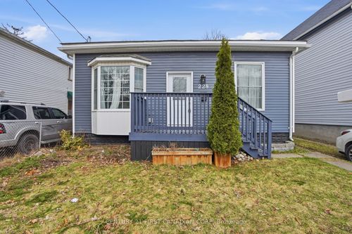 228 South St, London, ON, N6B1B4 | Card Image
