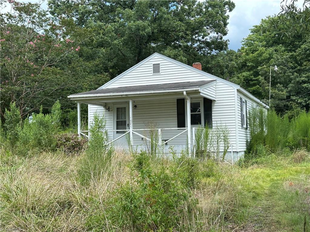 Mcdermott St, Asheboro, NC 27205