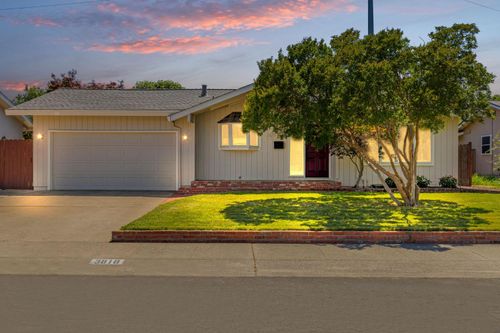 3818 Breuner Avenue, Sacramento, CA, 95819 | Card Image