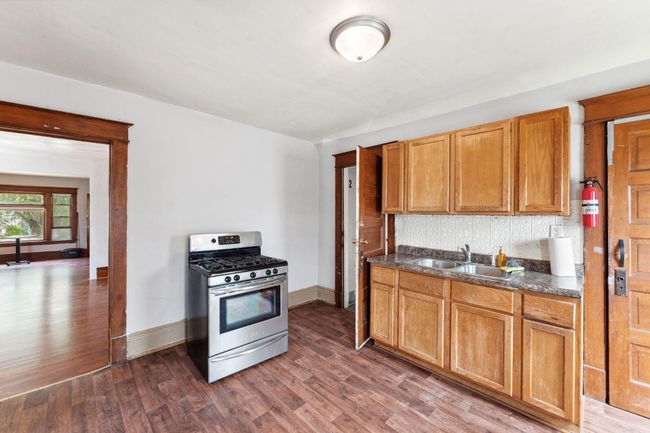 906 5 Th St E, Home with 0 bedrooms, 0 bathrooms and null parking in Saint Paul MN | Image 7