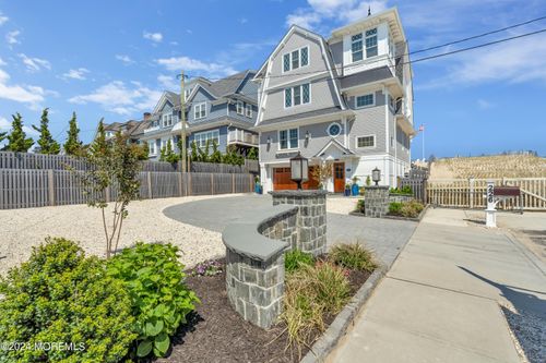 226 Dune Ave, Mantoloking, NJ, 08738-1423 | Card Image