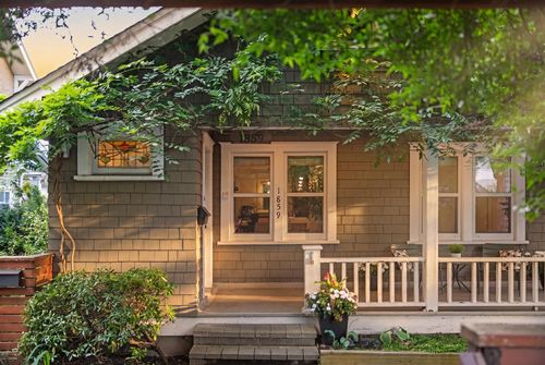 1859 Semlin Dr, Vancouver, BC, V5N4P9 | Card Image