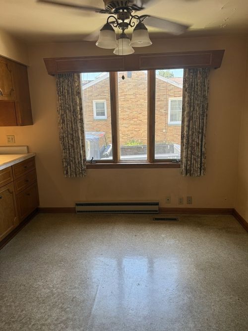 503 E Main St, Morrison, IL, 61270-3053 | Card Image