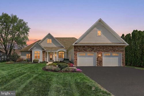 16 Hines Dr, EAST BERLIN, PA, 17316-9230 | Card Image