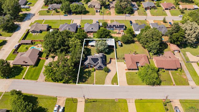 1505 Leach St, House other with 3 bedrooms, 2 bathrooms and null parking in Kilgore TX | Image 21