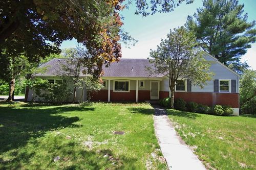 28 Argyle Pl, Briarcliff Manor, NY, 10510-1118 | Card Image