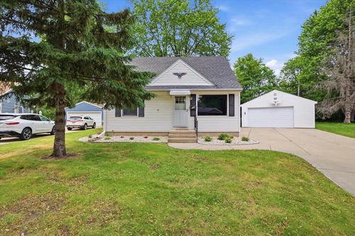 534 Peters Drive, Waukesha, WI, 53188 | Card Image