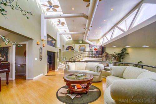 1876 Sefton Pl, San Diego, CA, 92107-2623 | Card Image