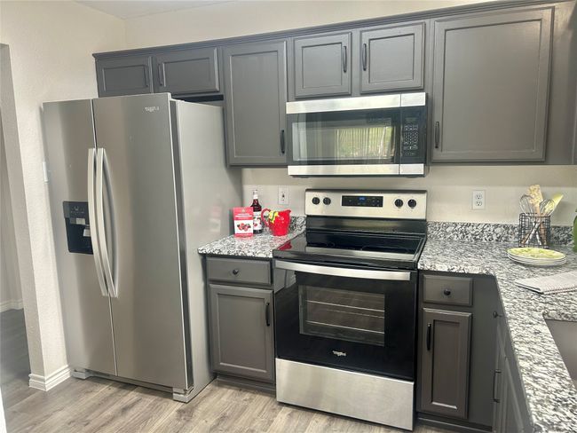 1712 Creekside Ave, House other with 4 bedrooms, 2 bathrooms and null parking in Sherman TX | Image 28